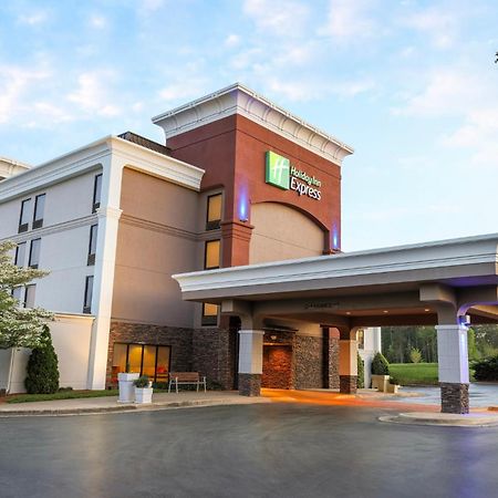 Holiday Inn Express Burlington By Ihg Bagian luar foto