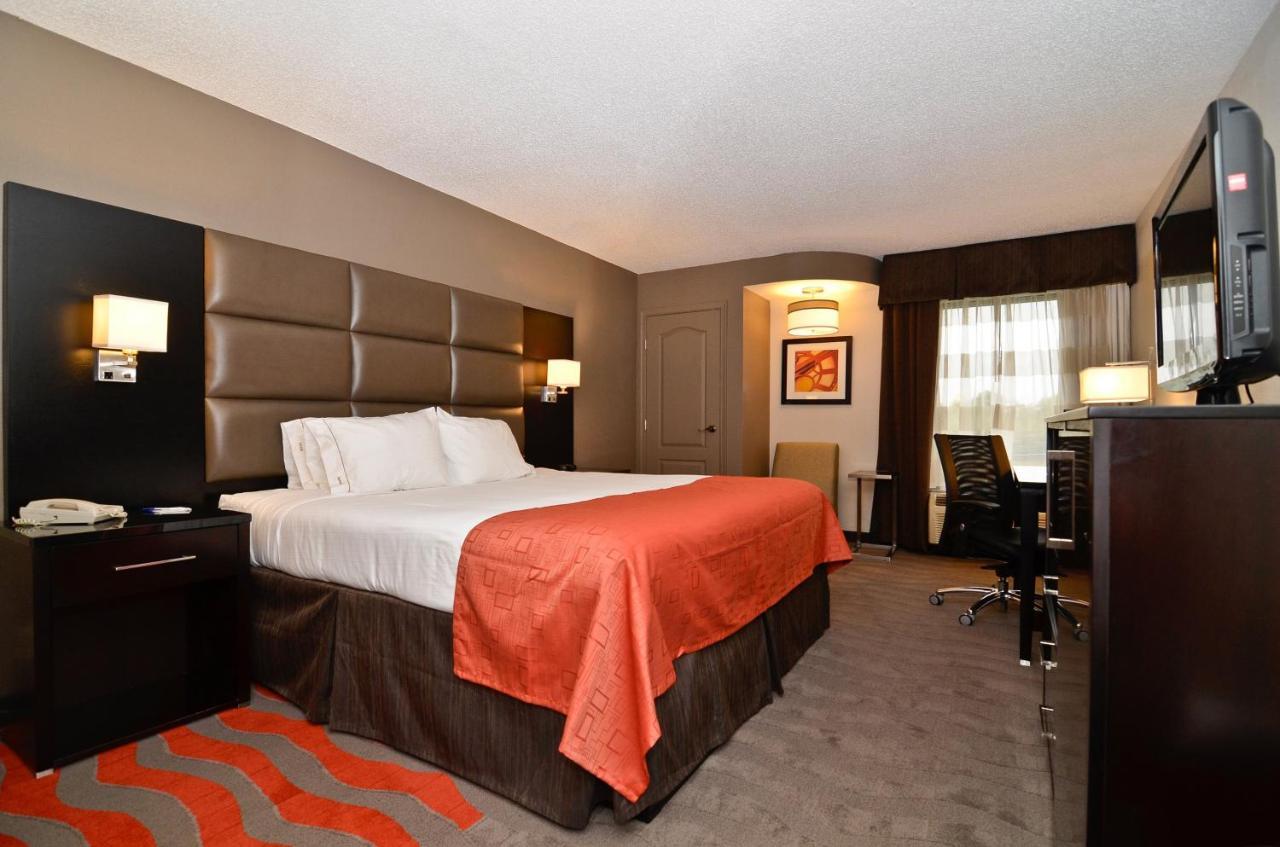 Holiday Inn Express Burlington By Ihg Bagian luar foto
